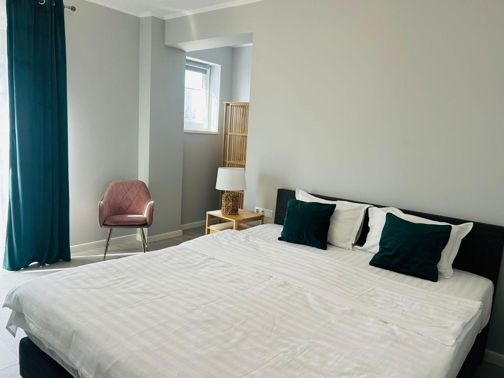 Sibiu Ezonia Central Apartment Bagian luar foto