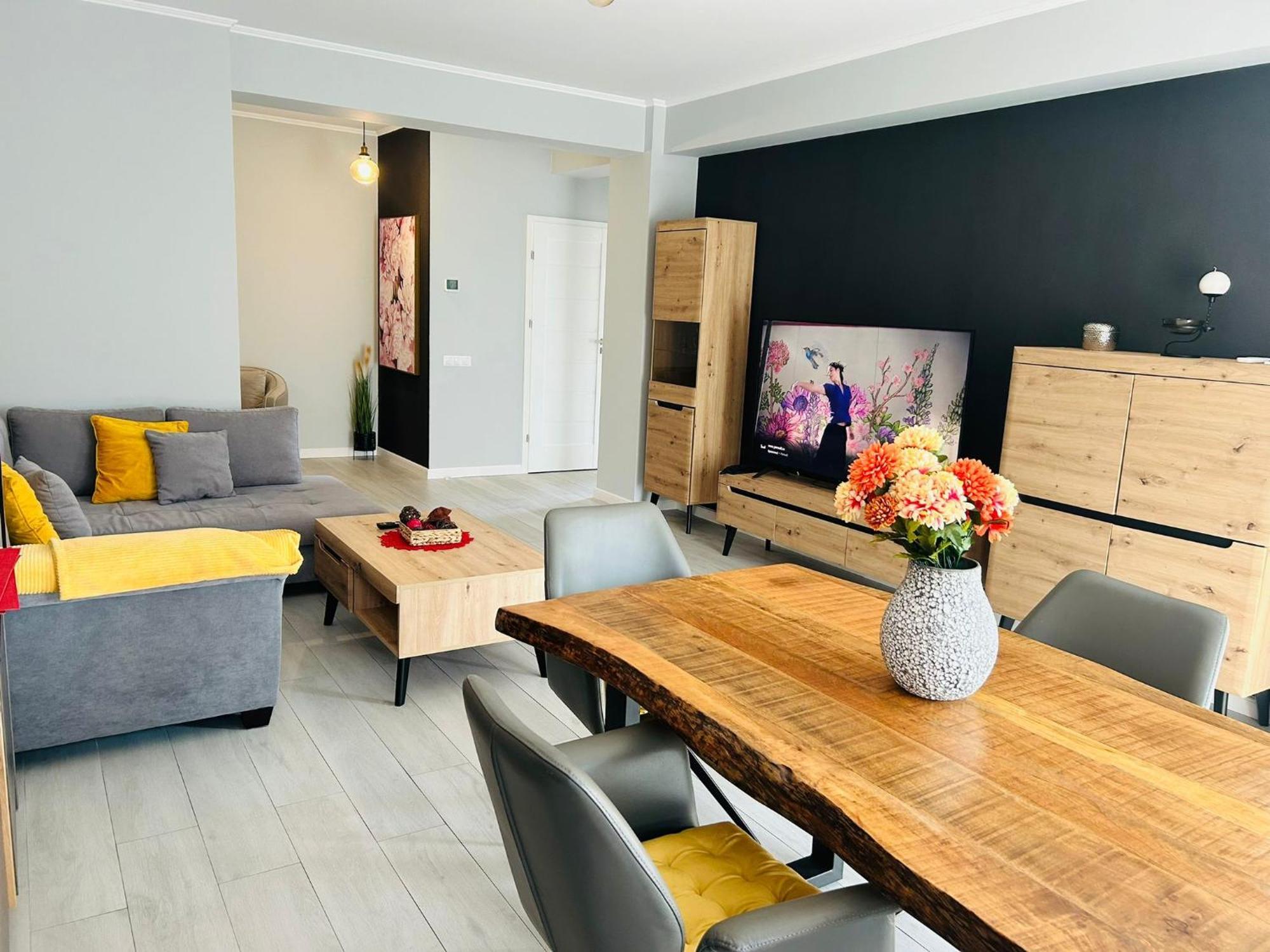 Sibiu Ezonia Central Apartment Bagian luar foto